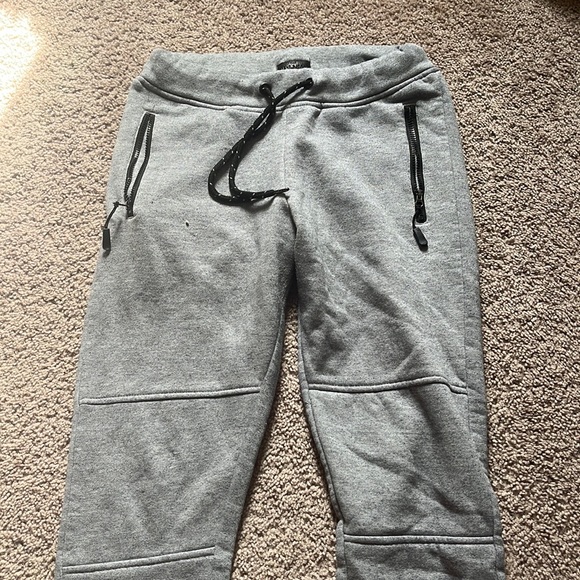 Steve’s Jeans Dark Grey Sweatpants - Picture 1 of 3
